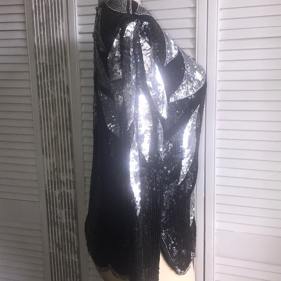 Long Sleeve Sequin top - Picture 9 of 12